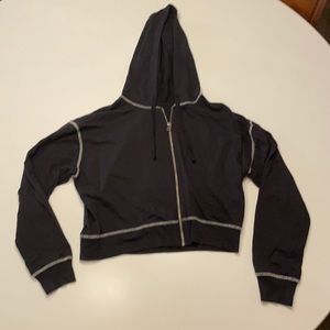 Cropped black light weight sweatshirt